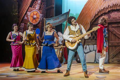 Astérix théâtre musical Gaulois costumes