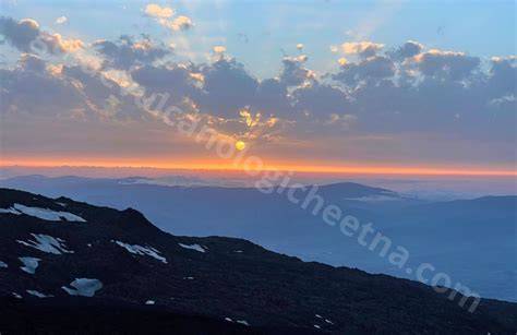 Paysage lunaire des cratères de l’Etna