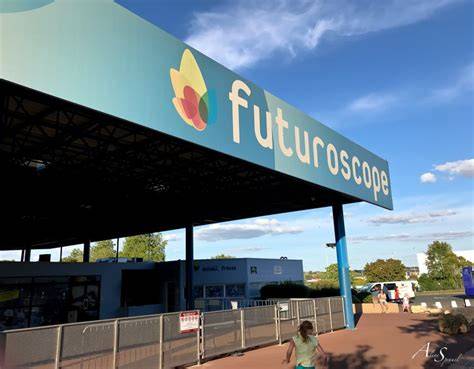 Point Information entrée du Futuroscope