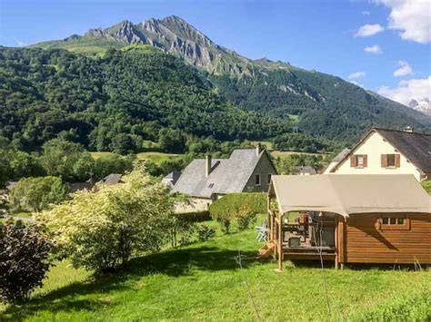 Vallée du Val d’Azun camping tente lodge