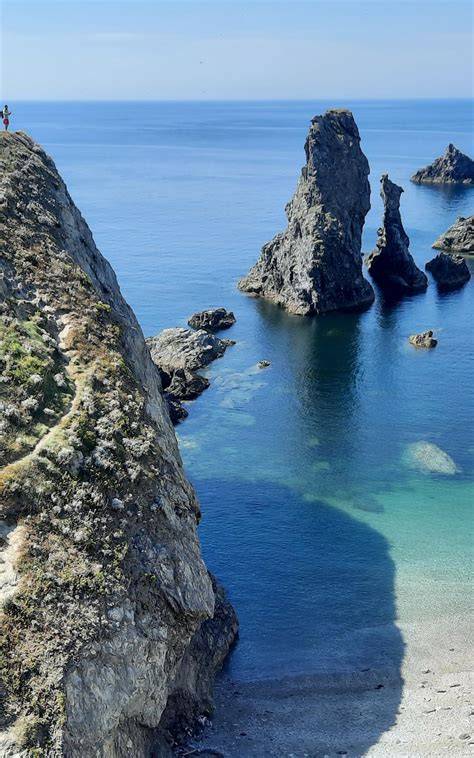 Falaises des Aiguilles de Port-Coton