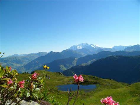 lac Brassa et vue sur Mont-Blanc