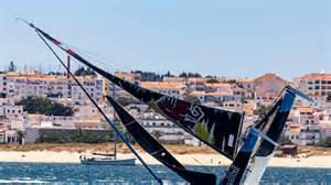 Catamaran GC32 Red Bull volant à Lagos